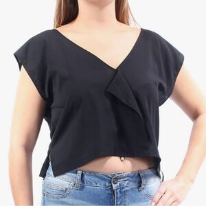 NWT French Connection Black Polly Plains V-Neck Crop Top